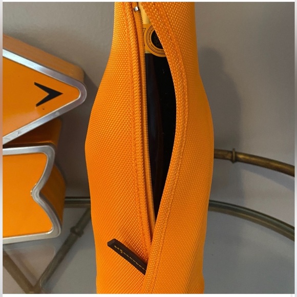 Veuve Clicquot Insulated Ice Jacket- New with Tags - Picture 11 of 14
